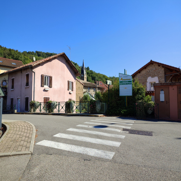 Offres de vente Maison de village Bourgoin-Jallieu 38300